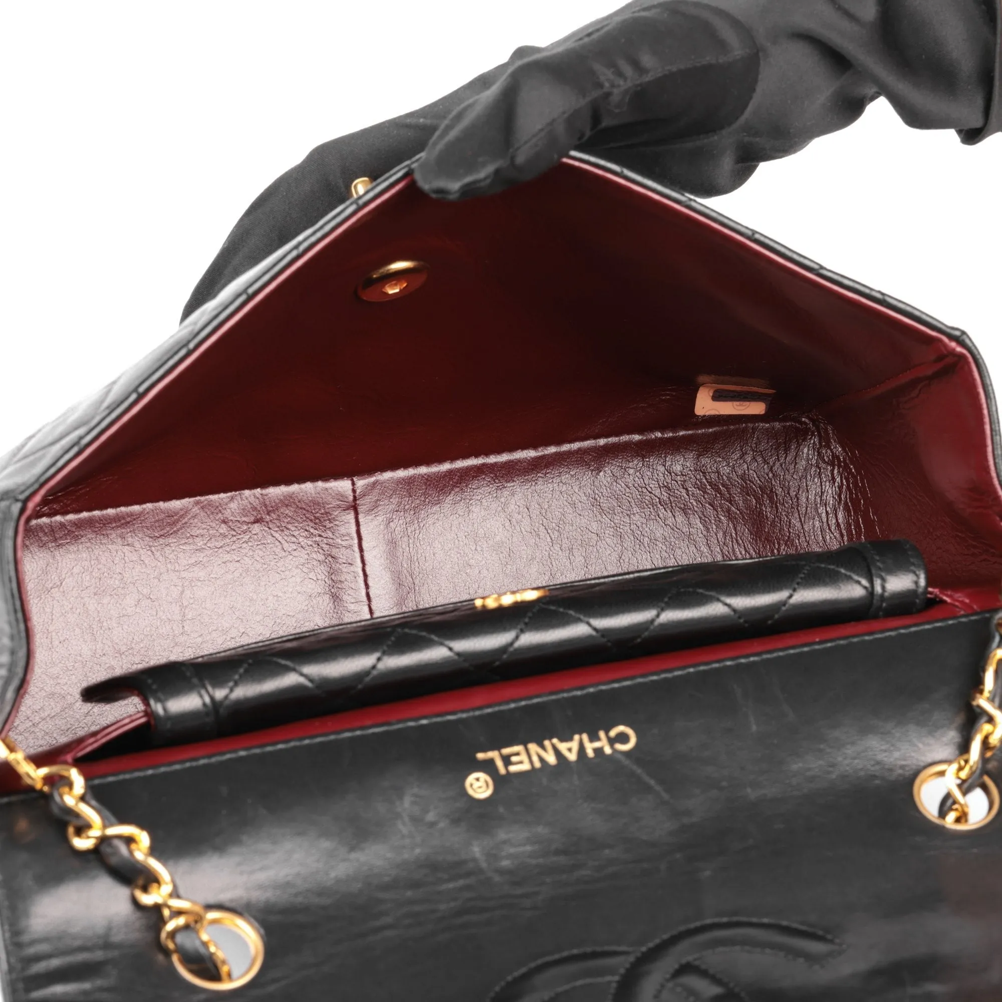 Chanel Black Quilted Lambskin Vintage Medium Classic Single Flap Bag with Wallet Shoulder Bag